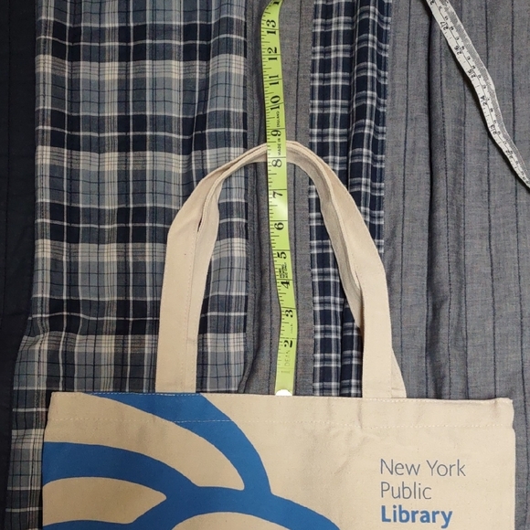 New York Public Library Tote Bag with Blue Lion Design - Picture 5 of 5